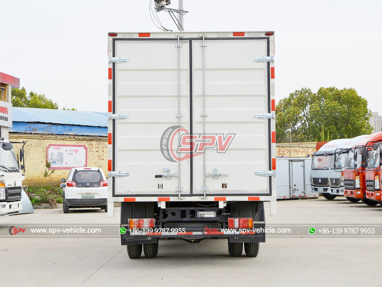 Howo Logistics Van Truck - Rear