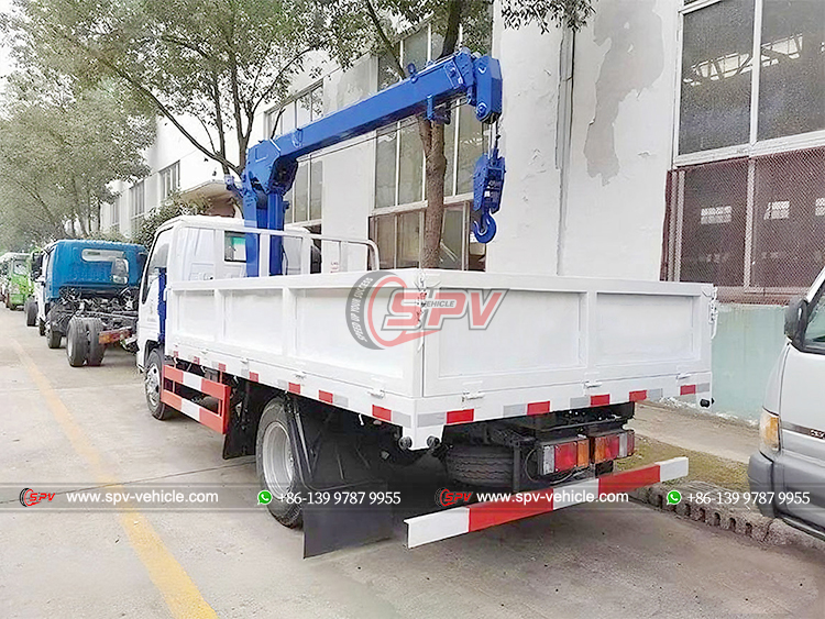 ISUZU 100P Light Crane Truck - Rear Left