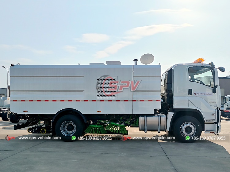 ISUZU Street Waste Collection Truck - Right