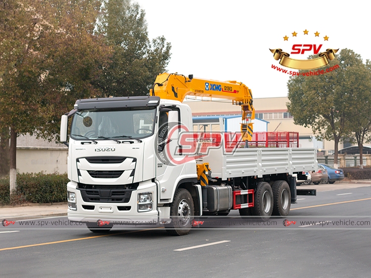 ISUZU 10 Tons Crane-equipped truck - Front Right