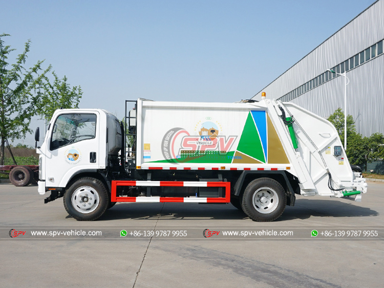 ISUZU 4x2 Garbage Disposal Truck - Left