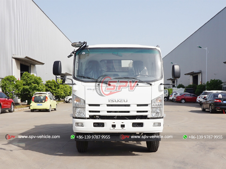 ISUZU 700P Garbage Truck for Sale - Front