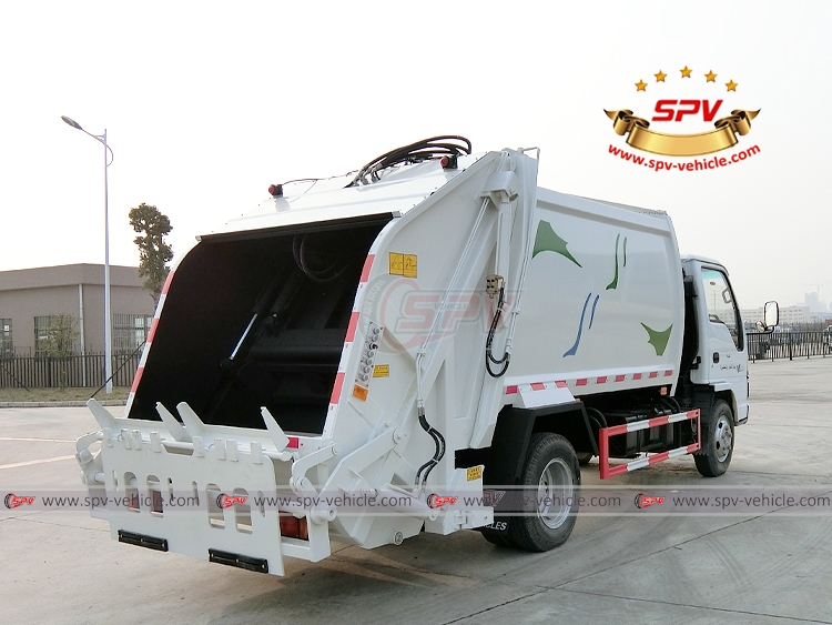 ISUZU 4x2 Trash Delivery Truck - Rear Right
