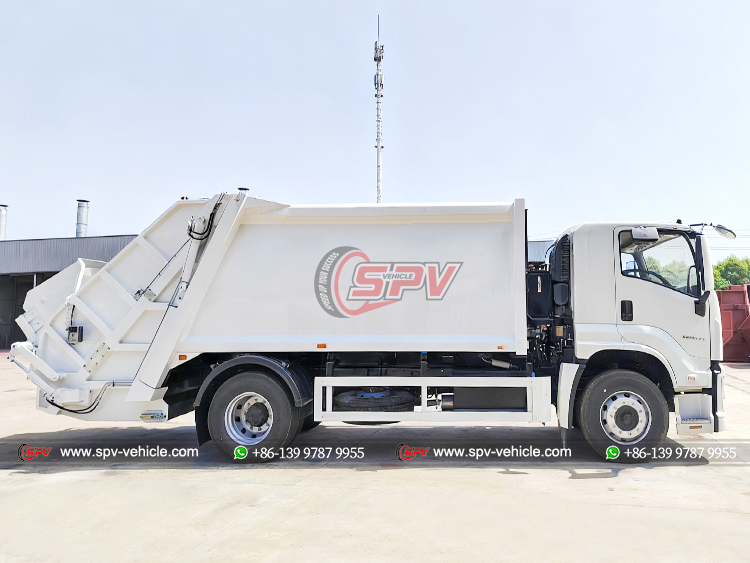 ISUZU GIGA 12 CBM Rubbish Delivery Lorry - Right