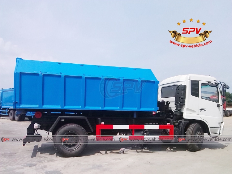DONGFENG 12 CBM Hook Loader Lift Rubbish Truck - Right