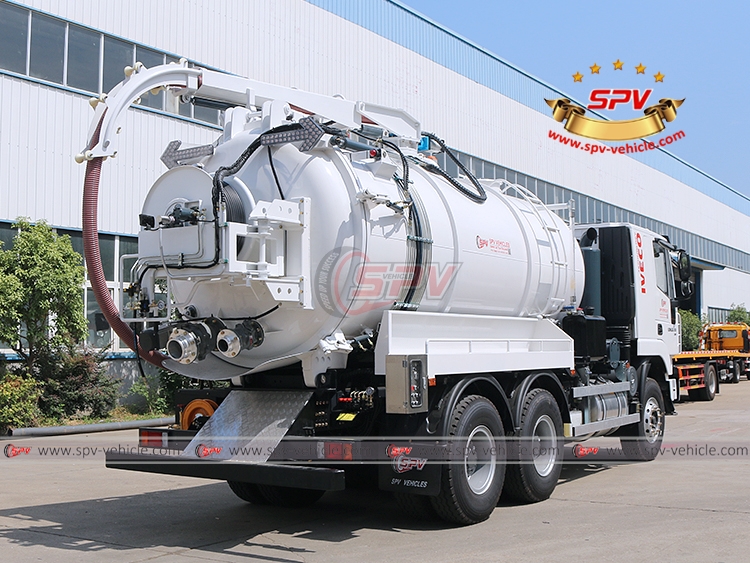 IVECO 14,000L Combined Jetting and Cleaning Lorry - Rear Right