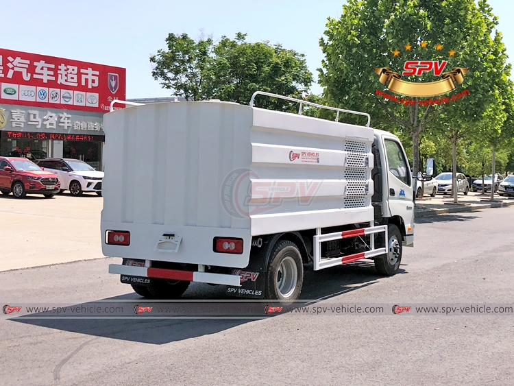 FOTON 4,000 Liters Road Surface Cleaning Truck - Rear Right