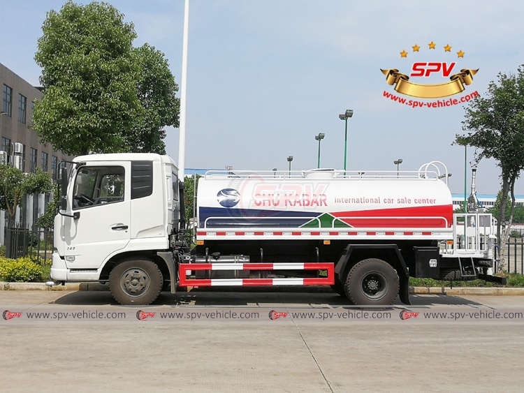 DONGFENG Medium Road Spraying Truck - Front Left