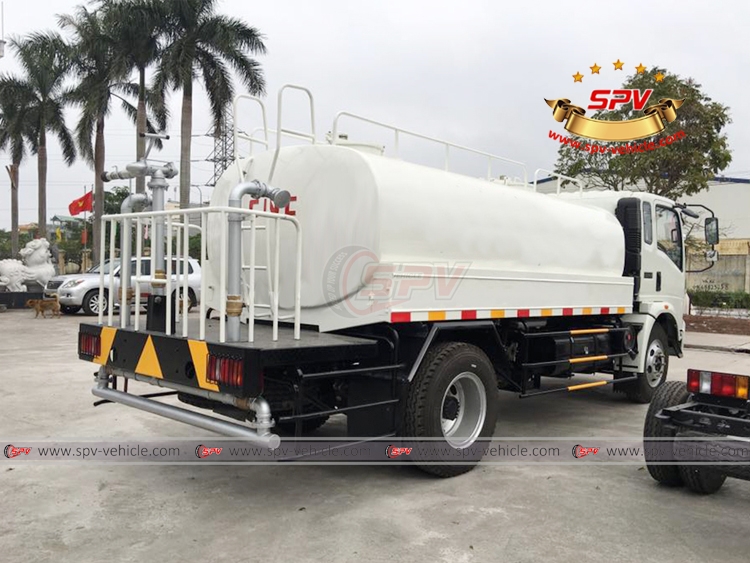 SINOTRUK 6,000 Litres Municipal Sprinkler Truck - Rear Right