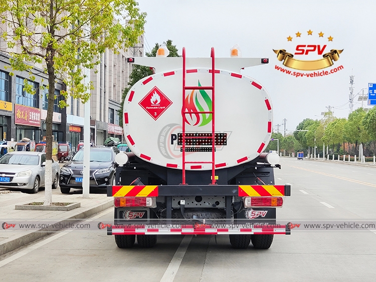 12,000 litres Mobile Fuel Truck HOWO - Rear