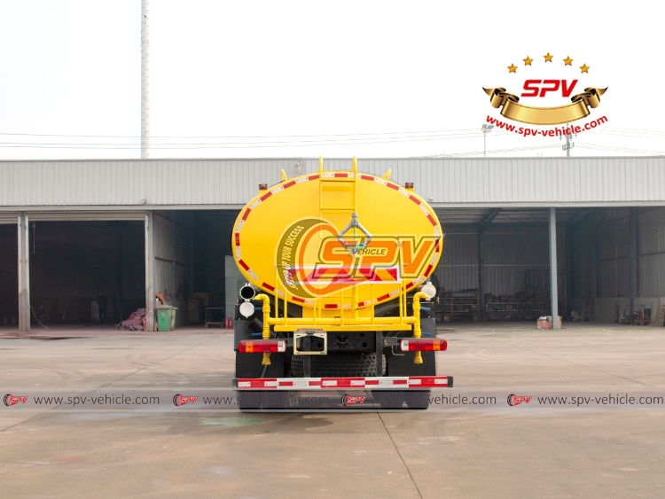 HOWO 20,000 Litres Park Irrigationg Truck - Rear