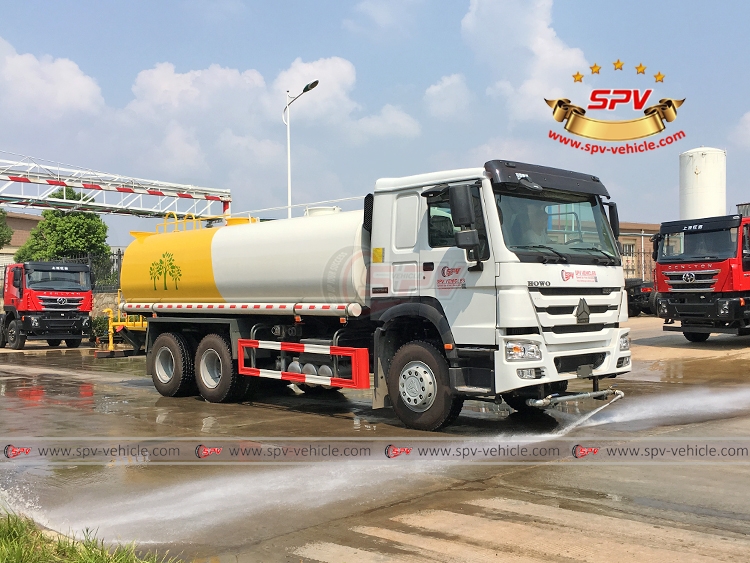 20,000 Litres Water Sprinkling Truck Sinotruk LHD