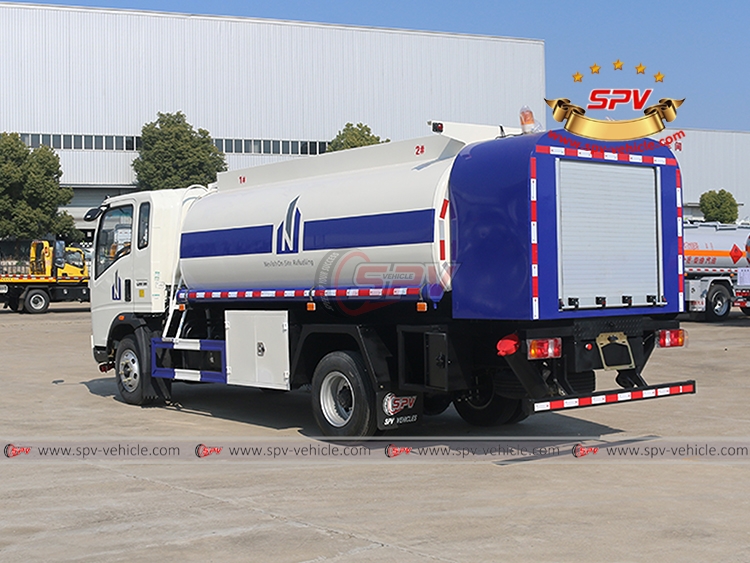 SINOTRUK 8,000 Litres Fuel Dispensing Truck - Rear Left