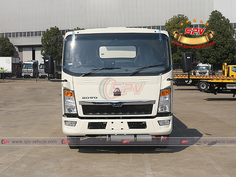 SINOTRUK 8,000 Litres Fuel Truck - Front
