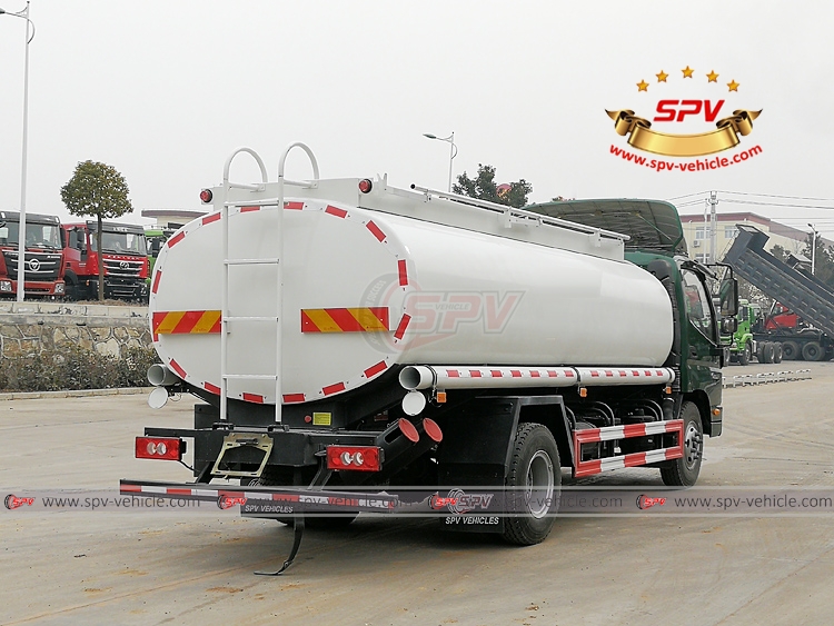 8,000 litres Gasoline Tank Truck FOTON - Rear Right