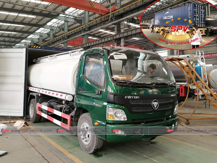 FOTON 8,000 litres Refueling Truck - Loading into Container