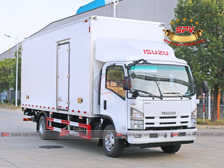 ISUZU 5 Tons Heat Preservation Truck - Front Right