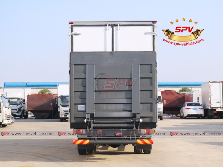 ISUZU Insulated Delivery Truck with Tailgate - Rear