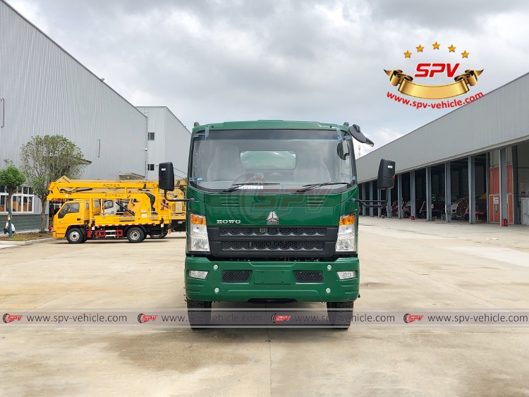 6,000 Litres Vacuum Suction Truck Sinotruk - Front