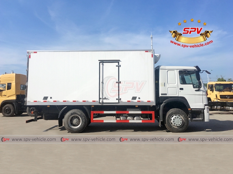 10 Tons Preservation Vehicle Sinotruk - Right