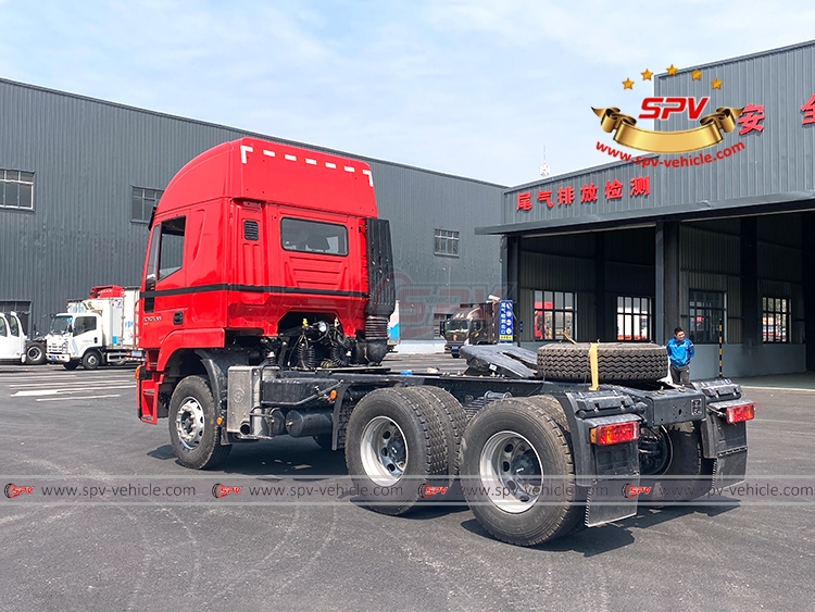 6x4 Tractor Head IVECO - Rear Left