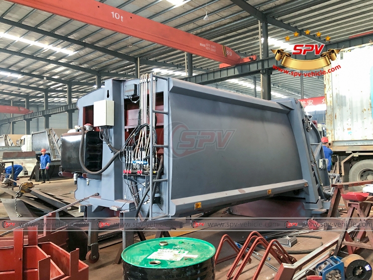 8 CBM Trash Compactor Body -Front Left