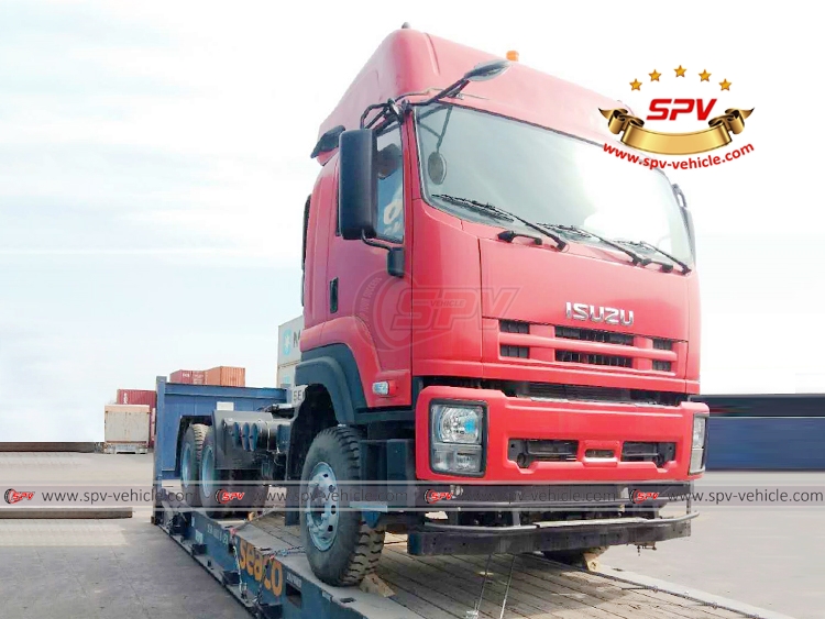 Tractor Head ISUZU - Loading onto Flat Rack