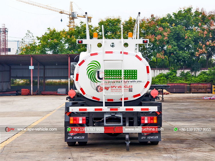 5,000 Litres Fuel Bowser SINOTRUK - Rear