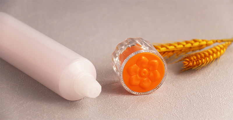 Customize Dual Chamber Tube Transparent