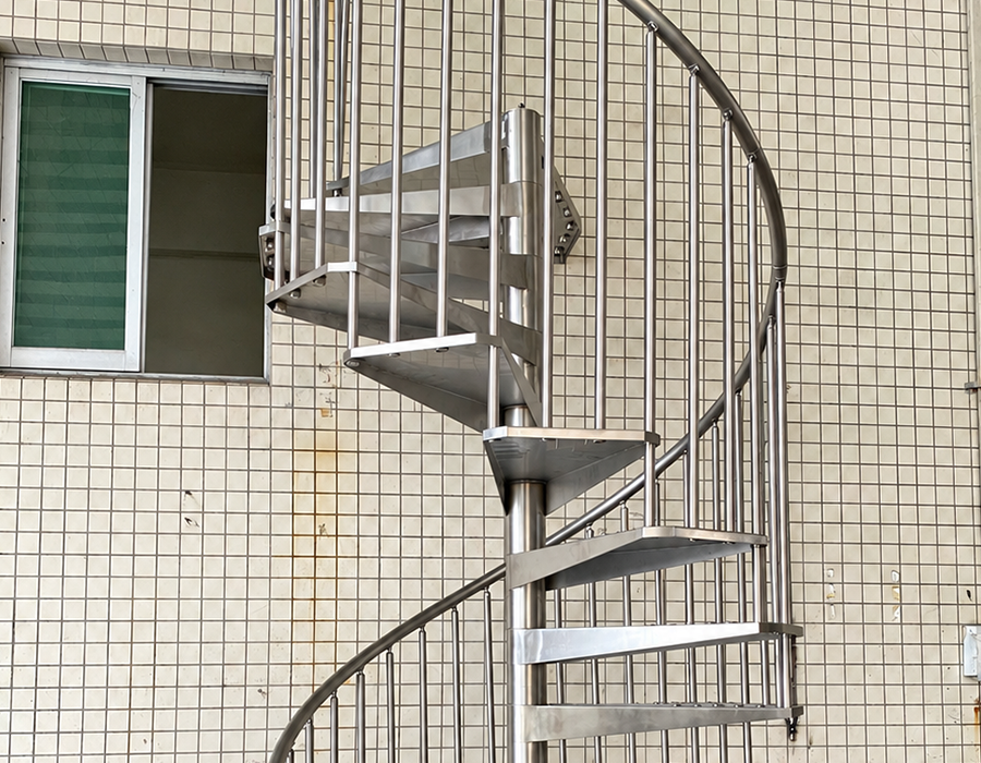 Spiral Staircase railing connection detail