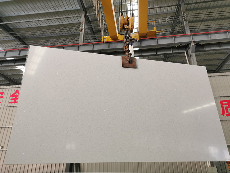 Crystal White Quartz Stone Big Slabs Artificial Stone Wholesale crystal white quartz.jpg
