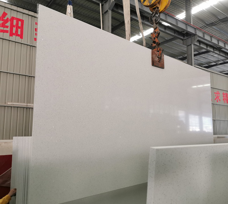 Crystal White Quartz Stone Big Slabs Artificial Stone Wholesale crystal white quartz stone.jpg