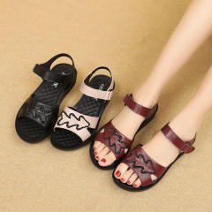 Women Summer Sandals Wearable Shoes Foothold Mom Leather Sandals PQ955B
