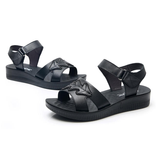 Women Summer Sandals Wearable Shoes Foothold Mom Leather Sandals PQ955B