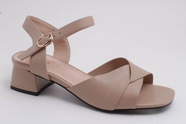 OEM-Women Leather Sandals DF2207