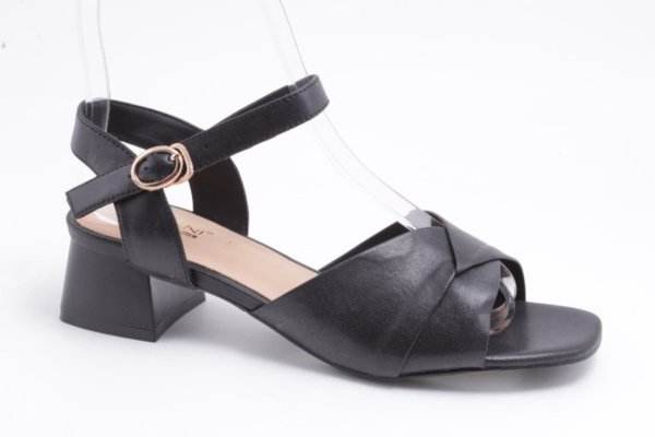 OEM-Women Leather Sandals DF2207