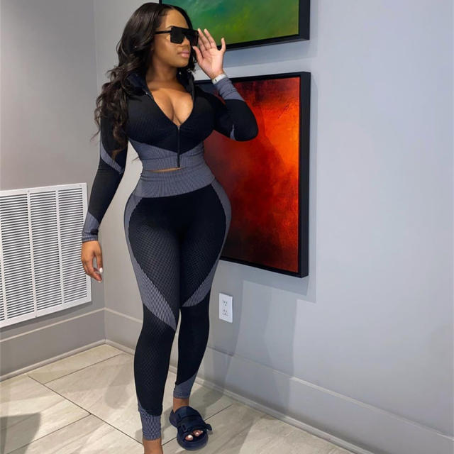 Red Contrast Color Sport Suit Women Fitness Tops with Leggings PQ8220A