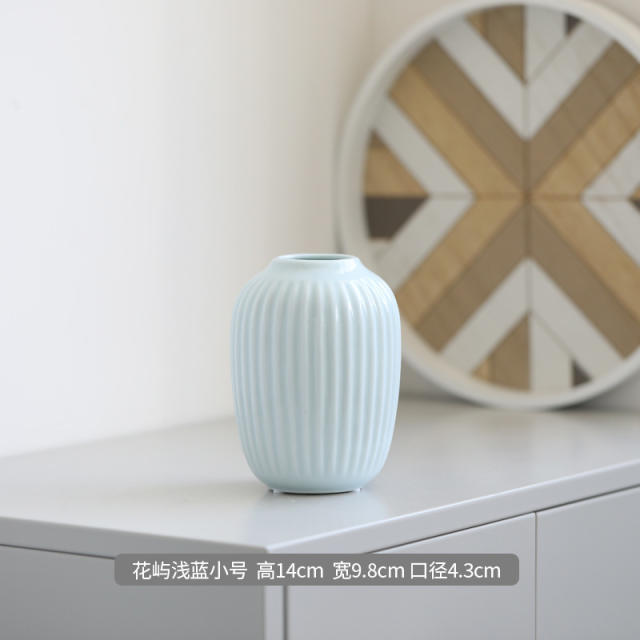 Simple Ceramic Vase Home Ornaments Handmade china Decoration PQ4533
