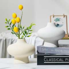 Ceramic Simple Circle Vase Handmade Table Decoration Home Ornaments PQ-YH-11