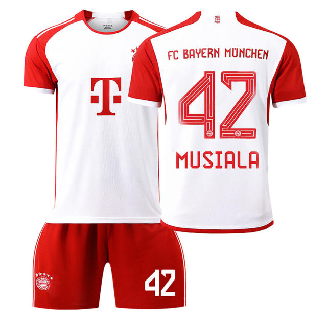 23-24 Bayern Munich Home Soccer Jersey Muller Football Kit Fan Apparel PQ14458
