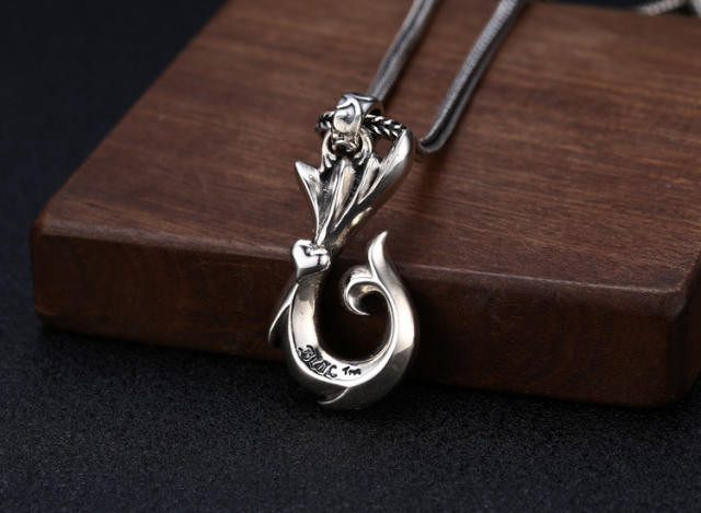 925 Sterling Silver Star Heart Fish Tail Pendant Necklaces Vintage Gothic Punk Hiphop Antique Designer Luxury Jewelry Accessories