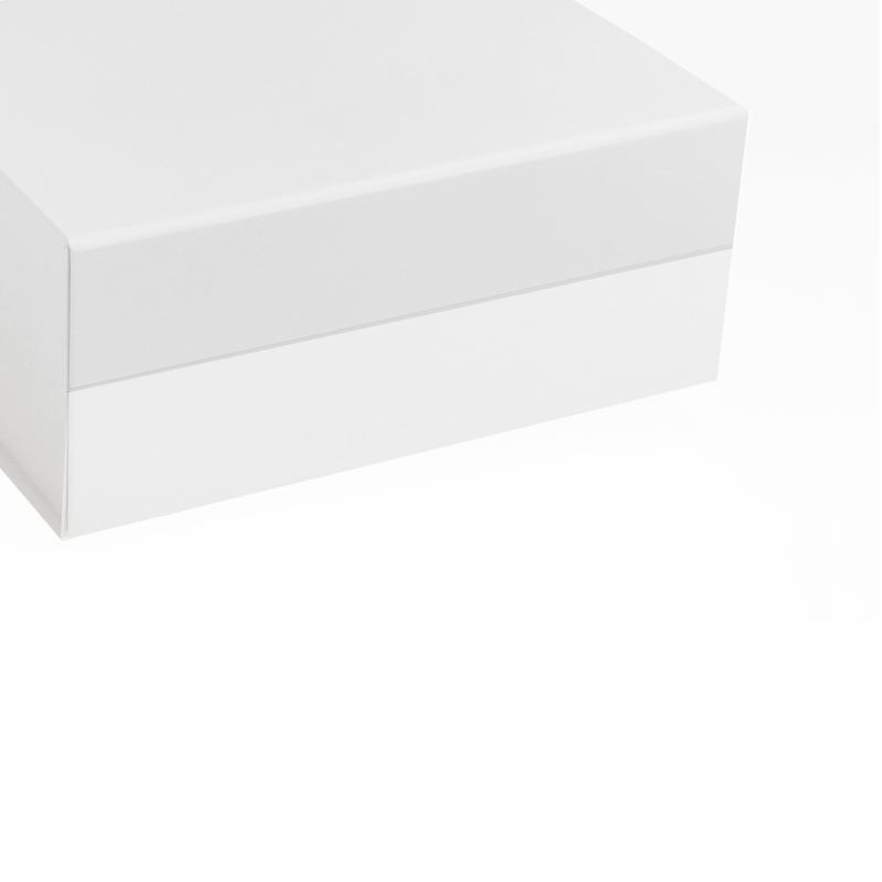 A4 White Magnetic Gift Box without ribbon