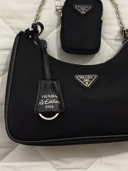 Prada nylon Re-edition 2005 Bag