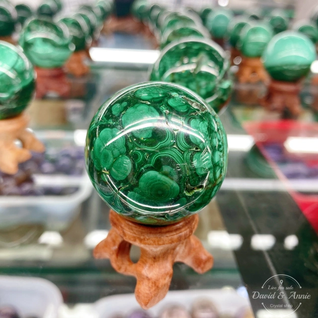 Malachite sphere (good colour)