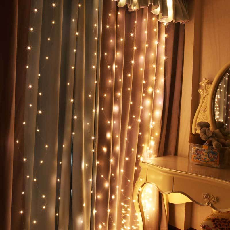 8 Lighting Modes LED Curtain Lights Indoor USB Powered Xmas String Light Remote Control