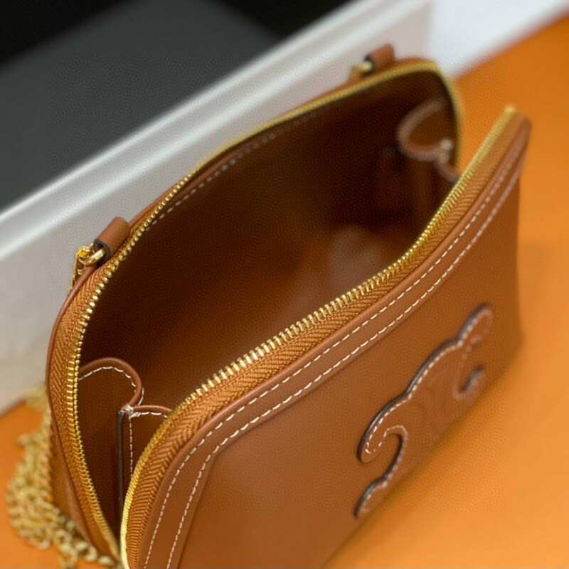 New Women's cross Body and Shoulder New Shell Bag High quality head layer smooth cow leather chain Clutch Zipper lock