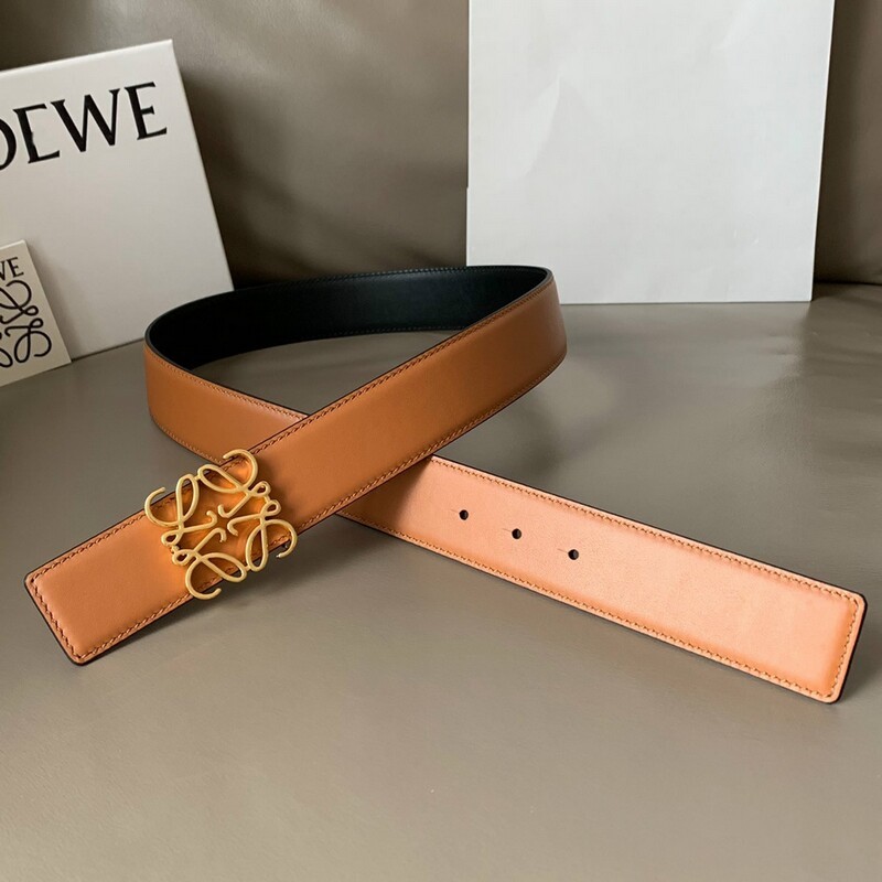 High quality cowhide 4.0 with belt Stylish plain waistband 4 leaf grass copper buckle leather belt for both sides of the top layer