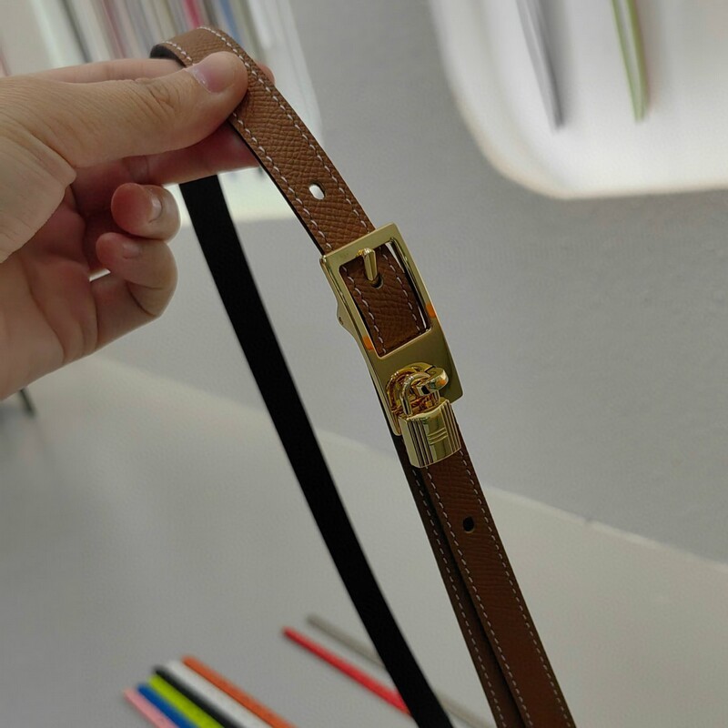 Color cowhide women's belt two color with fashion needle belt 1.3CM fine cross waist decorated with lock needle belt