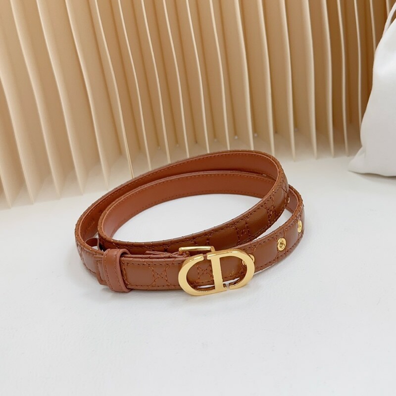 Soft sheepskin rattan checked thread women's belt Bright buckle Boutique belt Fashion Accessories Women's Sash Sheepskin belt