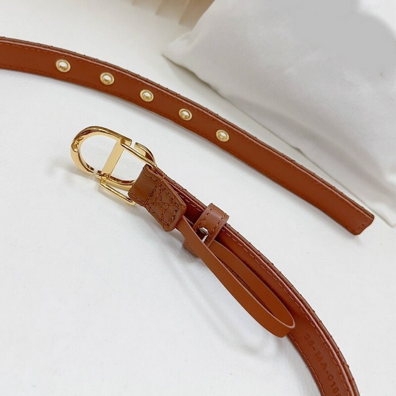 Soft sheepskin rattan checked thread women's belt Bright buckle Boutique belt Fashion Accessories Women's Sash Sheepskin belt